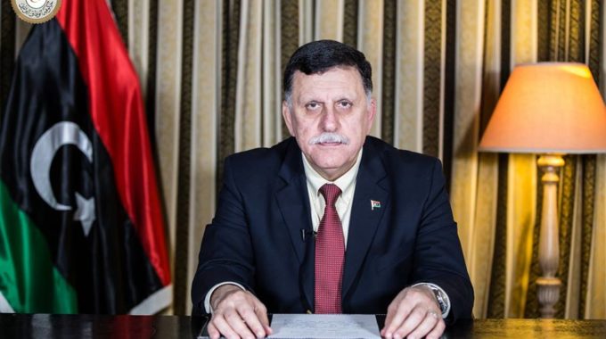 السراج: يجب توحيد المؤسسة العسكرية كأساس لوحدة الوطن