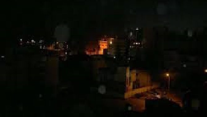 العامة للكهرباء تحذر من الدخول في عملية إظلام تام