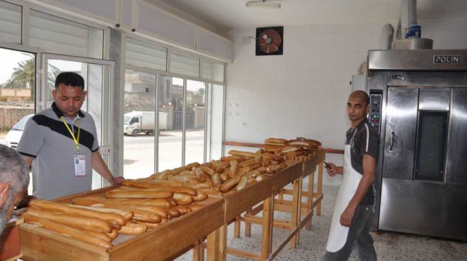 لجنة الأزمة تعلن وزن الرغيف وتسعيرته المخفضة