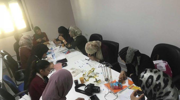 مكتب الشباب بالعدالة والبناء يختتم مشروعه التدريبي