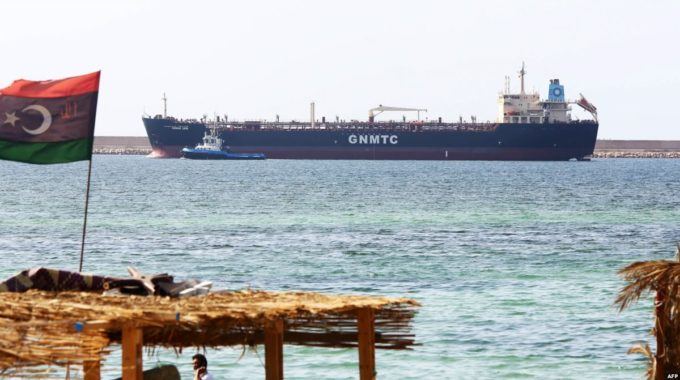 إيكونوميست / 9% من البنزين الليبي يهرب إلى ايطاليا