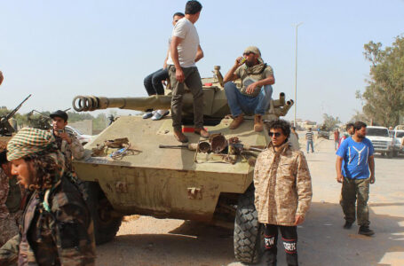 الجيش يقبض على 8 من مرتزقة الجنجويد بمحور صلاح الدين
