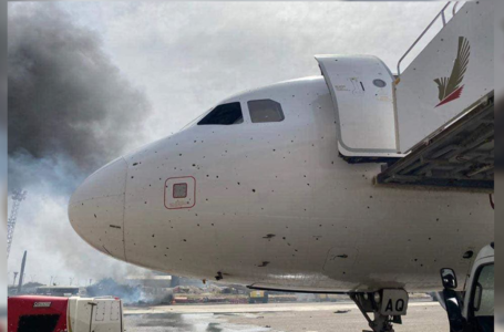 تضرر طائرتي ركاب ودمار واسع بمطار معيتيقة عقب قصف مليشيات حفتر