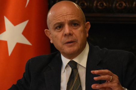 السفير التركي بإيطاليا: فرنسا والإمارات ومصر يتحركون خارج الشرعية