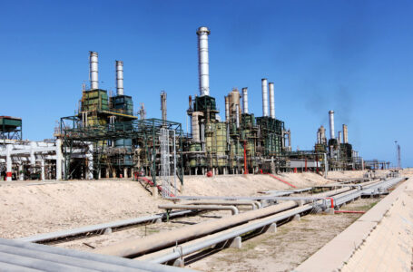 إنتاج ليبيا من النفط سيرتفع إلى 900 ألف برميل مع نهاية العام
