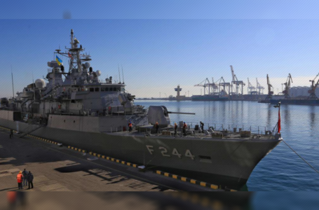 البحرية التركية تستعد لتدريب قتالي قبالة سواحل ليبيـا