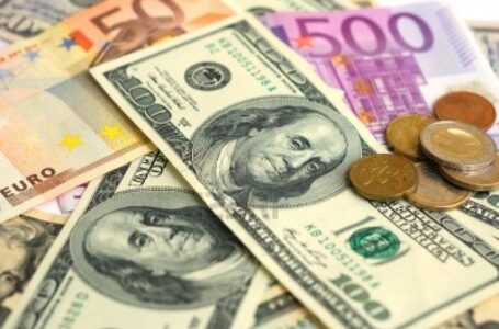 الدينار يستمر في الارتفاع البسيط أمام العملات الأجنبية