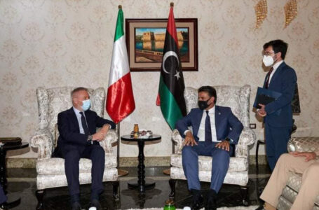 النمروش يبحث مع وزير الدفاع الإيطالية التعاون المشترك بين البلدين