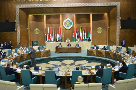 البرلمان العربي يرحب بوقف إطلاق النار ويؤكد رفضه للتدخل الخارجي