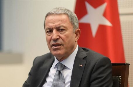 وزير الدفاع التركي يلتقي نظيره الليبي صلاح النمروش في إسطنبول