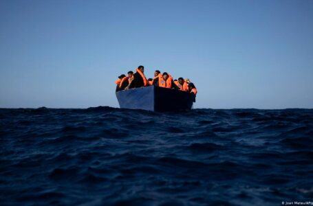 إنقاذ 10 مهاجرين غير قانونيين غرب سواحل مدينة زوارة