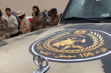 رصد الجرائم الليبيـة: إصابة مدنيين واختطاف آخر إثر هجوم مسلح من قبل مليشيا تابعة لحفتر بسرت