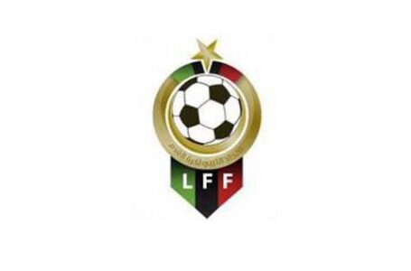 استمرار أعمال الصيانة لإنارة ملعب طرابلس