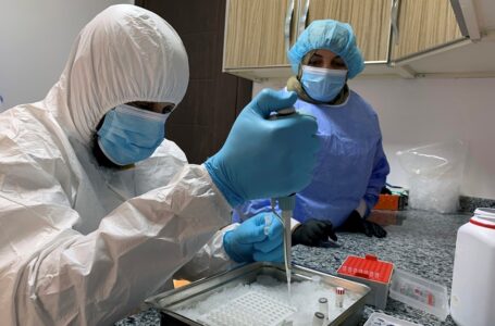 تسجيل 49 حالة وفاة بفيروس كورونا و534 إصابة وتعافي 530