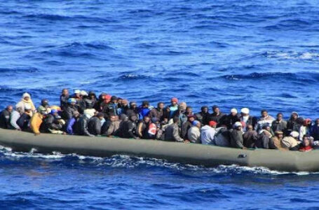 إنقاذ 172 مهاجرا غير قانوني من عرض البحر