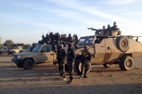 الأمن التشادي يوقف 16 شابا حاولوا التسلل إلى ليبيا للانضمام إلى المتمردين