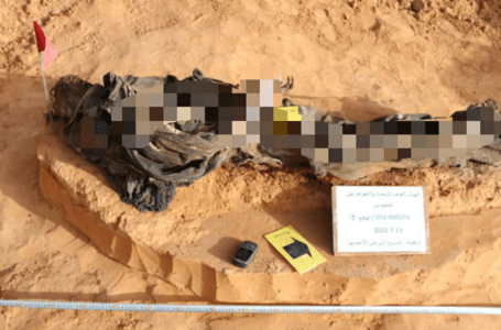انتشال 3 جثث بعد اكتشاف مقبرتين جديدتين في مشروع 5 كيلومتر