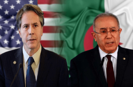 بلينكين ولعمامرة يؤكدان على ضرورة أن تنعم ليبيا بالسيادة والاستقرار