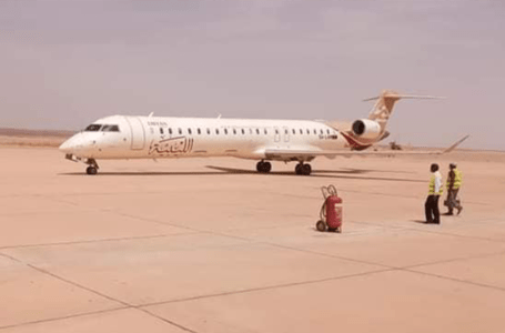 عودة طائرة ركاب من غات قبل لحظات من هبوطها في المطار