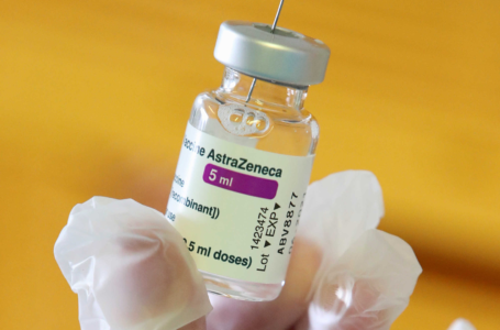 البدء في التطعيم بالجرعة الثانية من لقاح أسترازينيكا