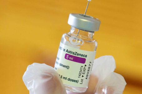 اللجنة الاستشارية للتطعيمات تعتمد أسترازنيكا كجرعة ثانية من سبوتنيك