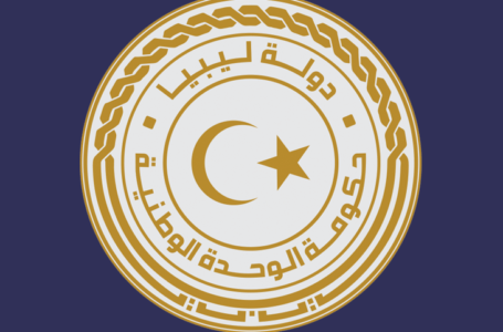 رئيس الحكومة يؤكد على أهمية المصالحة الوطنية بين المدن الليبية