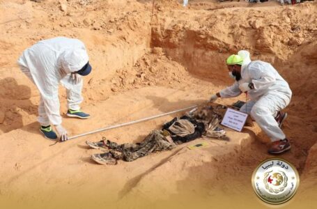 انتشال جثة بمقبرة في المشروع 5 كيلو الزراعي