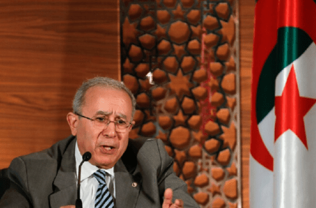 لعمامرة: مساعي الجزائر تهدف إلى دعم الحوار الليبي