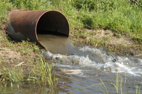 انتشار مياه الصرف الصحي بمنطقة الخضراء ترهونة