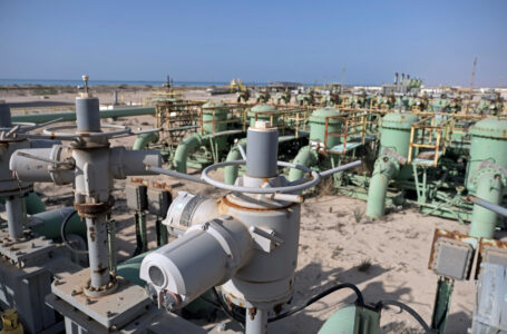 الخليج للنفط تبحث سبل معالجة مشاكل حرق الغازات