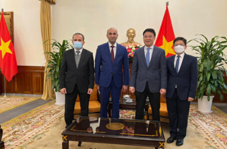 وزارة الخارجية تبحث إعادة فتح سفارة فيتنام في طرابلس