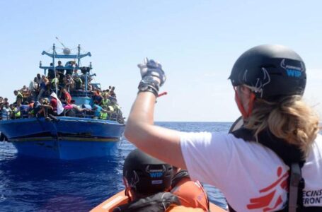 أطباء بلا حدود: غرق أكثر من 90 مهاجرا في البحر المتوسط