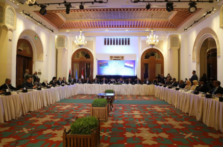 اللجنة المشتركة لمجلسي النواب والدولة تستأنف مشاوراتها في القاهرة لبحث المسار الدستوري