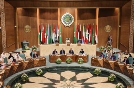 الجامعة العربية تدعو إلى تحصين اتفاق وقف إطلاق النار والتوافق على القاعدة الدستورية في ليبيا