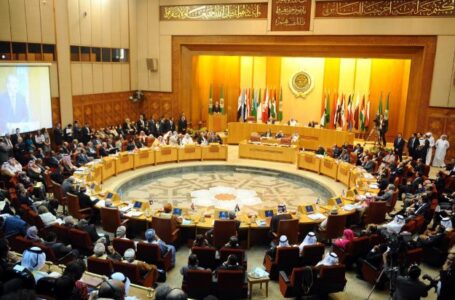 الجامعة العربية تدعو الأطراف الليبيـة إلى دعم مهمّة المبعوث الأممي الجديد.