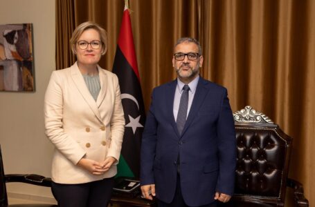 السفيرة البريطانية تؤكد للمشري ضرورة الحفاظ على المساحة الديمقراطية في ليبيـا وتوسيعها.