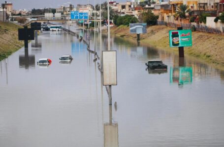 أمطار غزيرة تقفل الشوارع والمدراس في طرابلس