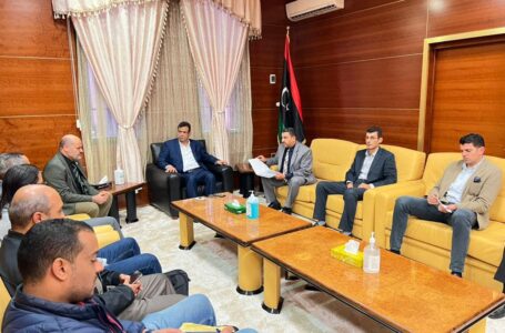 وزير الصحة المكلف يقف على احتياجات المعهد القومي لعلاج الأورام بمصراتة