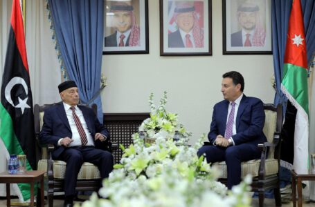 عقيلة يبحث مع نظيره الأردني الحل السياسي في ليبيا