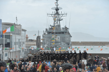 سفينة إيرلندية تتجه لمراقبة حظر الأسلحة المفروض على ليبيا