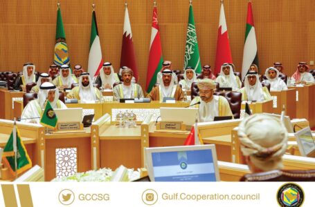 المجلس الوزاري لدول الخليج العربية يرحّب بمخرجات 6+6 ويعتبرها خطوة إيجابية نحو إجراء الانتخابات.