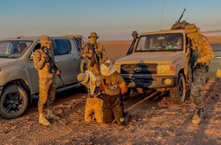 اللواء 444 قتال يكبّد مهرّبي المخدّرات خسائر فادحة في عملية نوعية بالصحراء الليبية