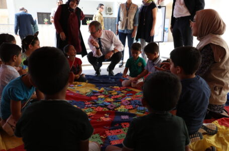 الحكومة السويسرية تسهم بقيمة 800,000 دولار أمريكي لدعم برنامج “دعم الأطفال الأكثر احتياجاً في ليبيا”