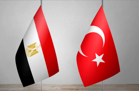 أصدر الرئيس المصري “عبد الفتاح السيسي” قرارا جمهوريا يقضي بتعيين “عمرو الحمامي” سفيرا لمصر لدي تركيا.