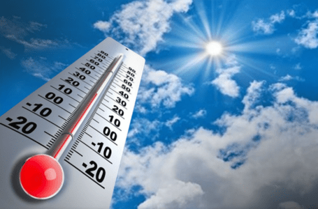 تراجع الكتلة الهوائية الساخنة على الشمال الغربي وارتفاع نسبي لدرجات الحرارة شرق البلاد