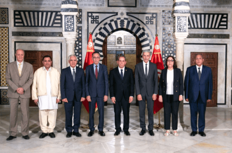 رئيس الحكومة التونسية يدعو إلى تعزيز الشراكة الاقتصادية مع ليبيا