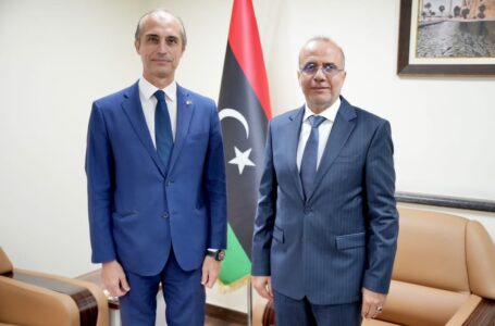 اللافي وسفير إيطاليا يبحثان سبل حماية الحدود الليبيـة الجنوبية وعودة الشركات الإيطالية