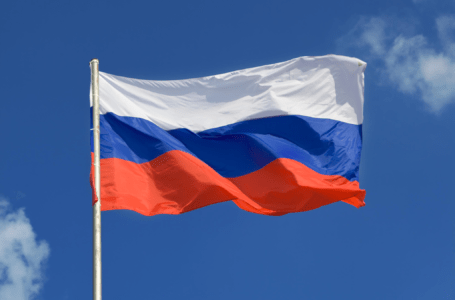 موسكو تعلق على التحذير الأمريكي لحفتر بشأن التقارب مع روسيا