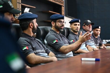 بناء على تفويض من النائب العام.. فريق الإمارات لتحديد هوية ضحايا الكوارث يطلق خطا مركزيا في درنة لتحديد هوية الضحايا