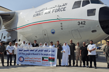 إقلاع طائرة الإغاثة العاشرة من الجسر الجوي الكويتي إلى ليبيا محملة بالمساعدات الإغاثية